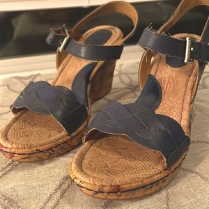 b.o.c. Navy Blue sandals size 7 wedge with flowers
